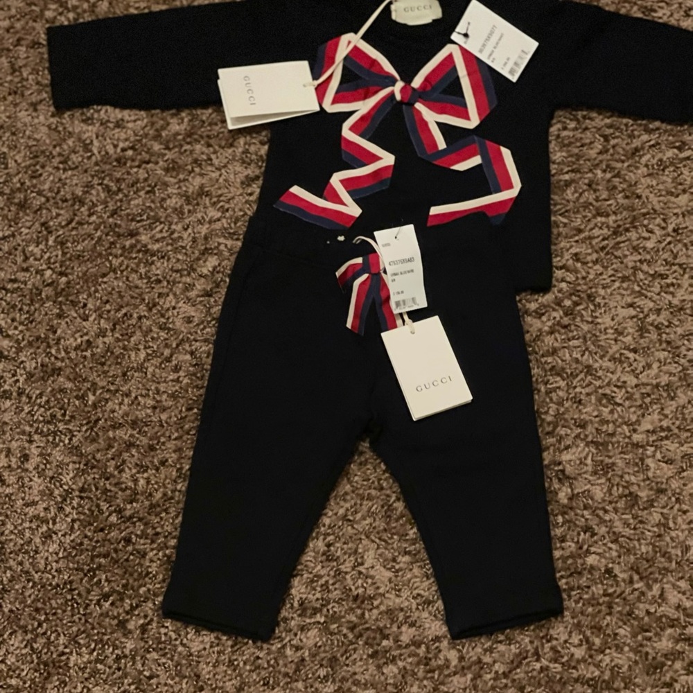 Gucci baby girl sweat outfit